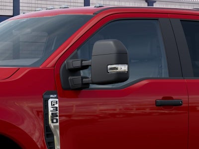 2027 Ford Super Duty F-350 SRW XLT