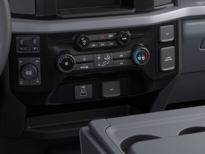 2026 Ford Super Duty F-350 SRW XLT