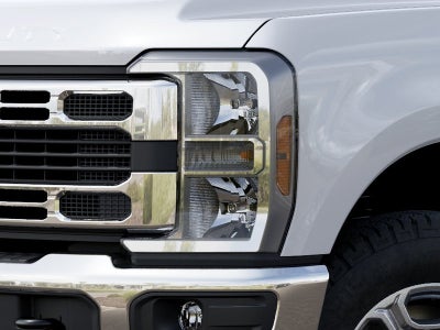 2027 Ford Super Duty F-350 SRW XLT