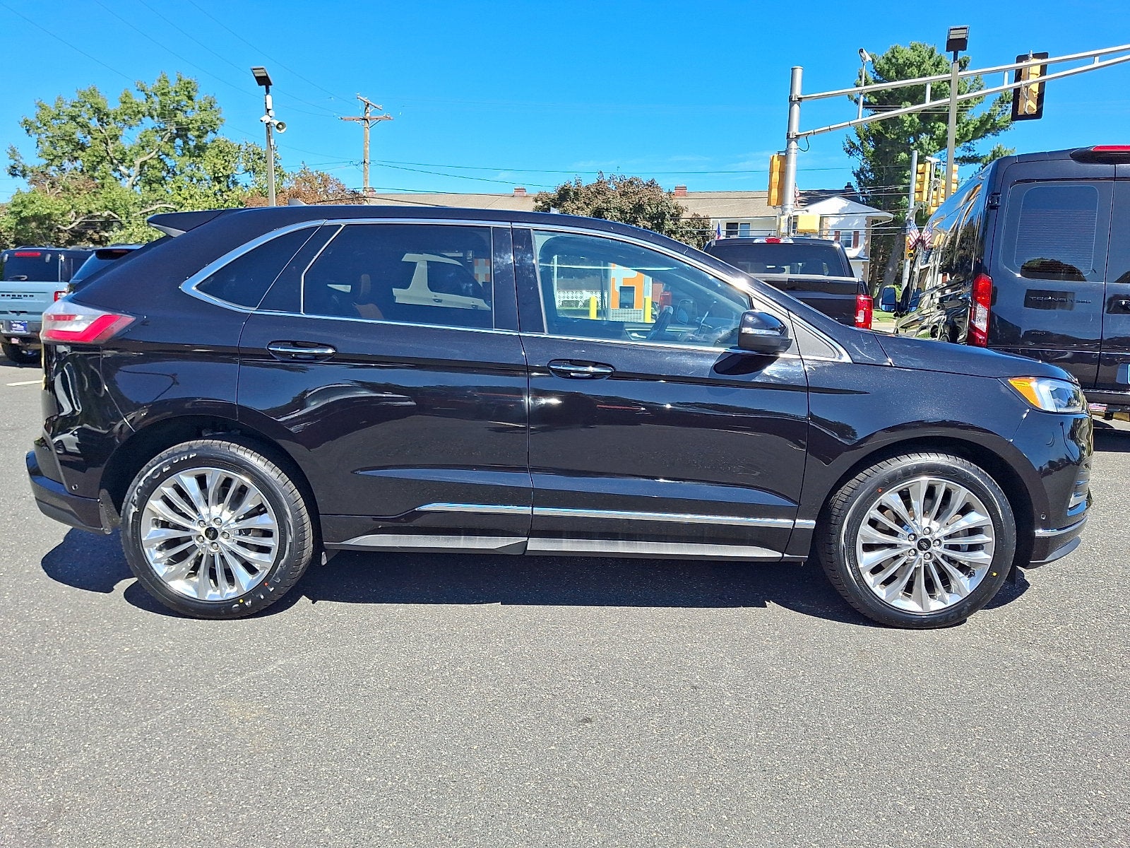2024 Ford Edge Titanium
