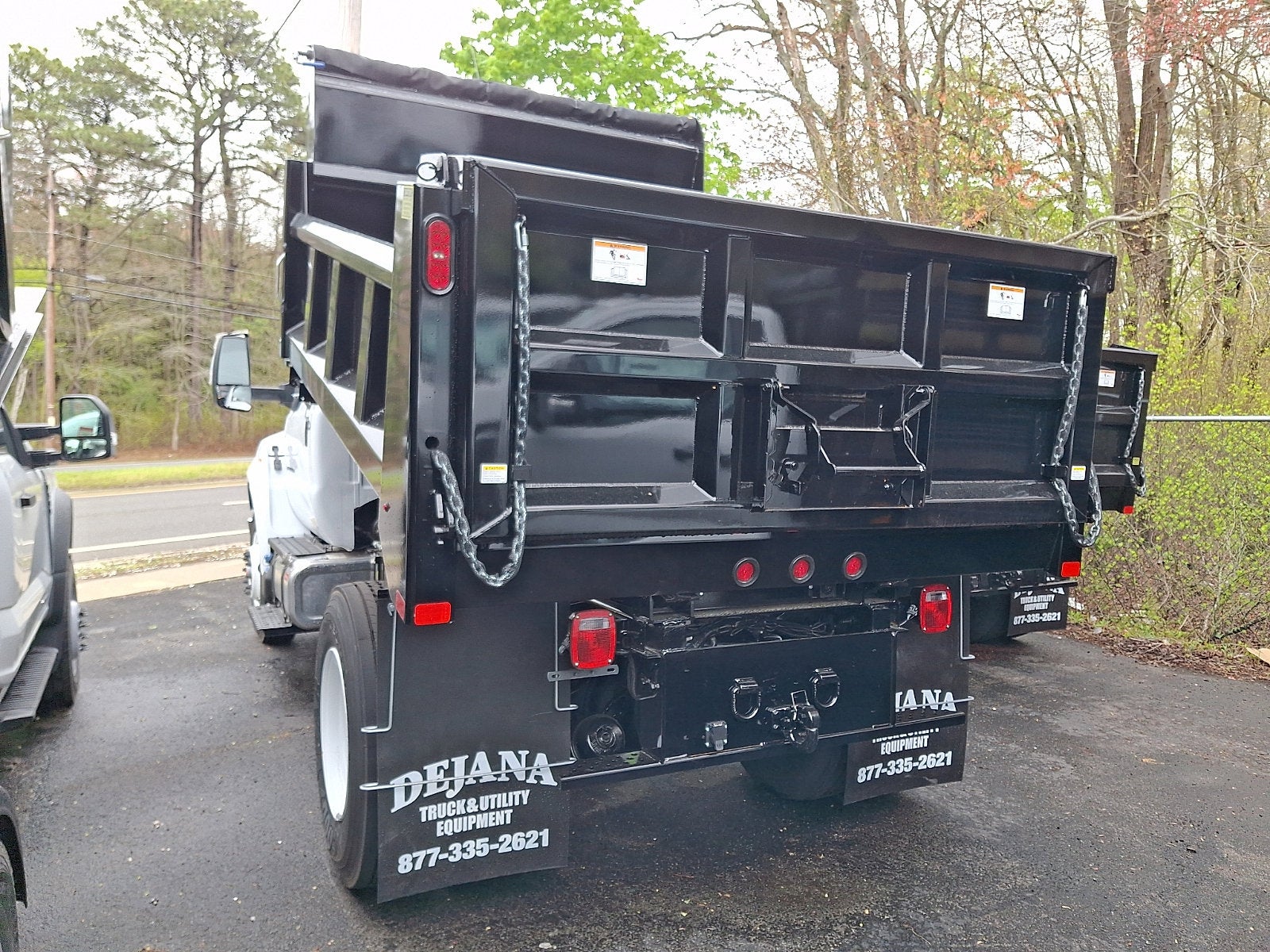 2027 Ford F-750 Base