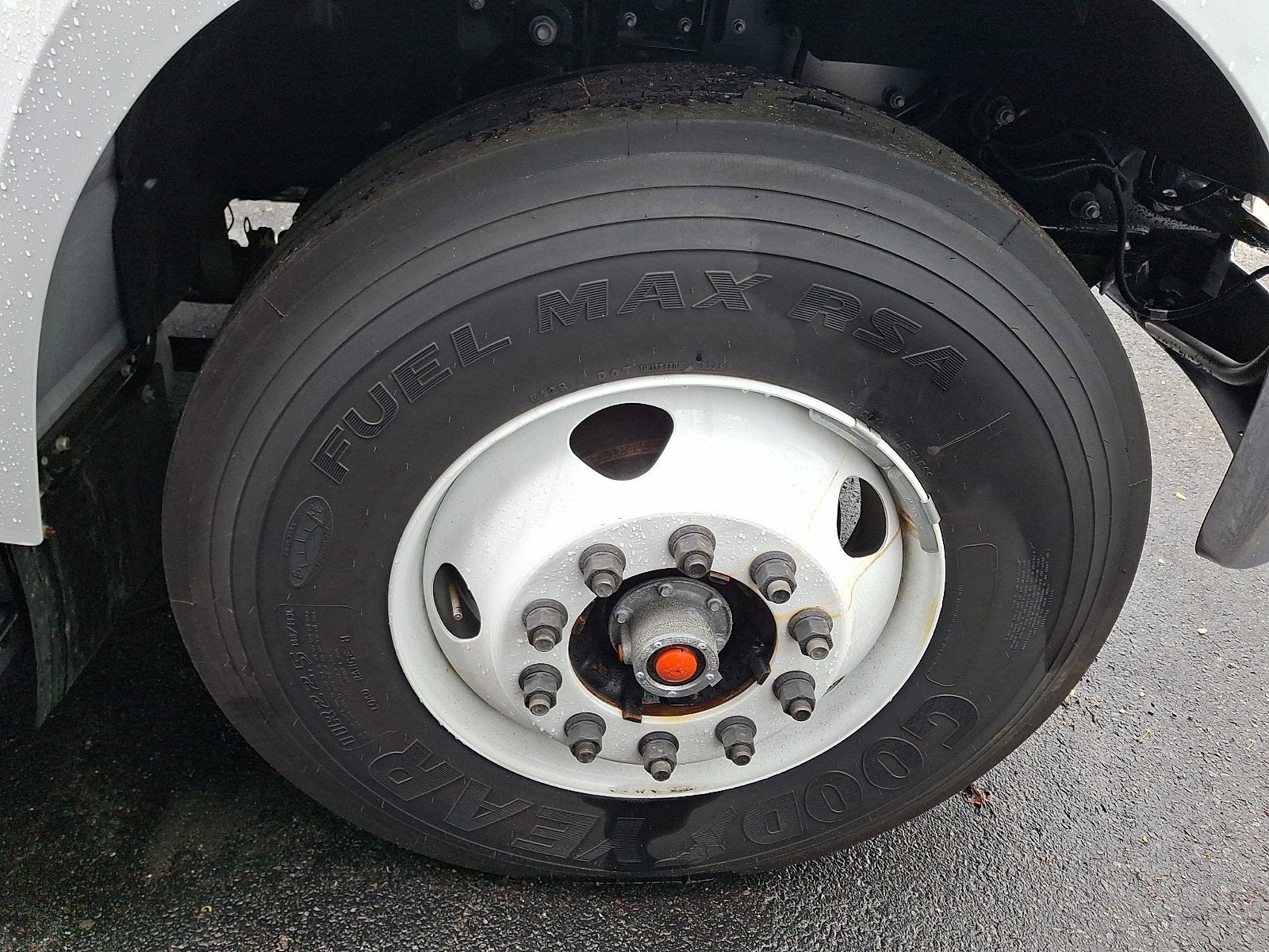 2027 Ford F-750 Base