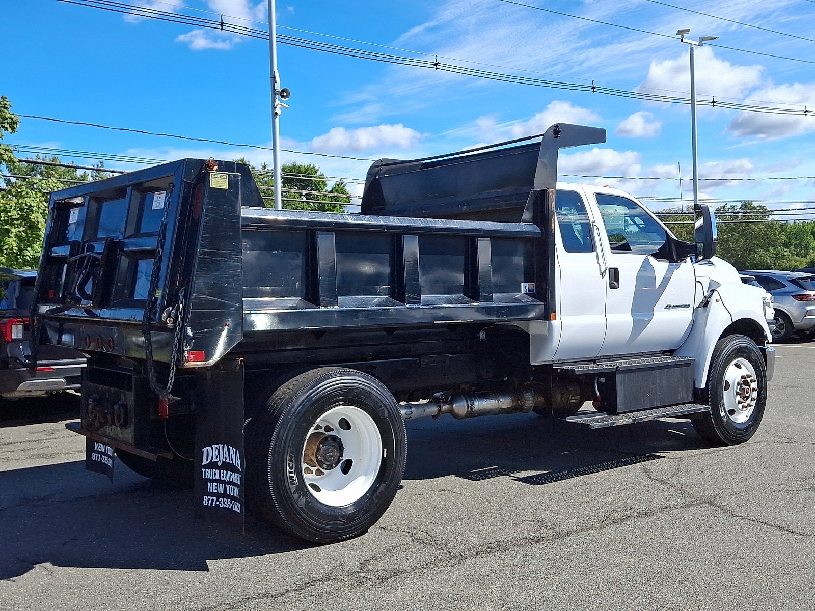 2021 Ford F-750 Chassis Cab Base
