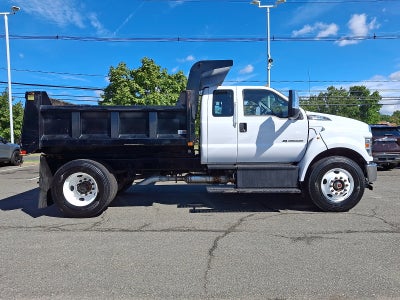 2021 Ford F-750 Chassis Cab Base