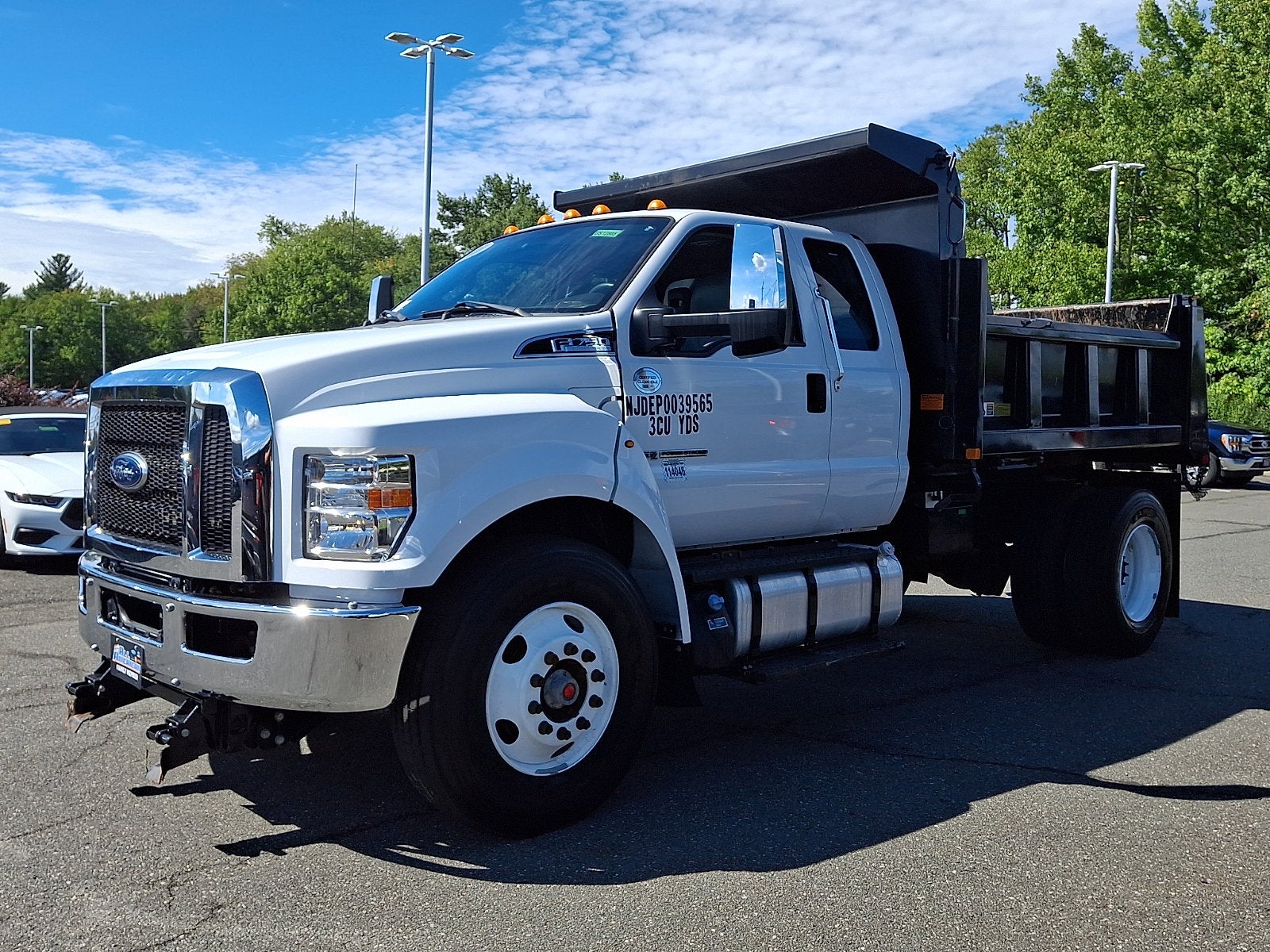2021 Ford F-750 Chassis Cab Base