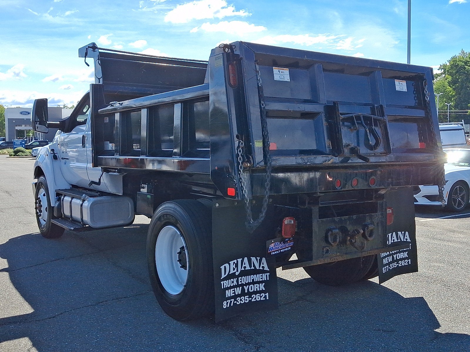 2021 Ford F-750 Chassis Cab Base
