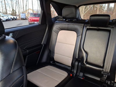 2022 Ford Escape Titanium