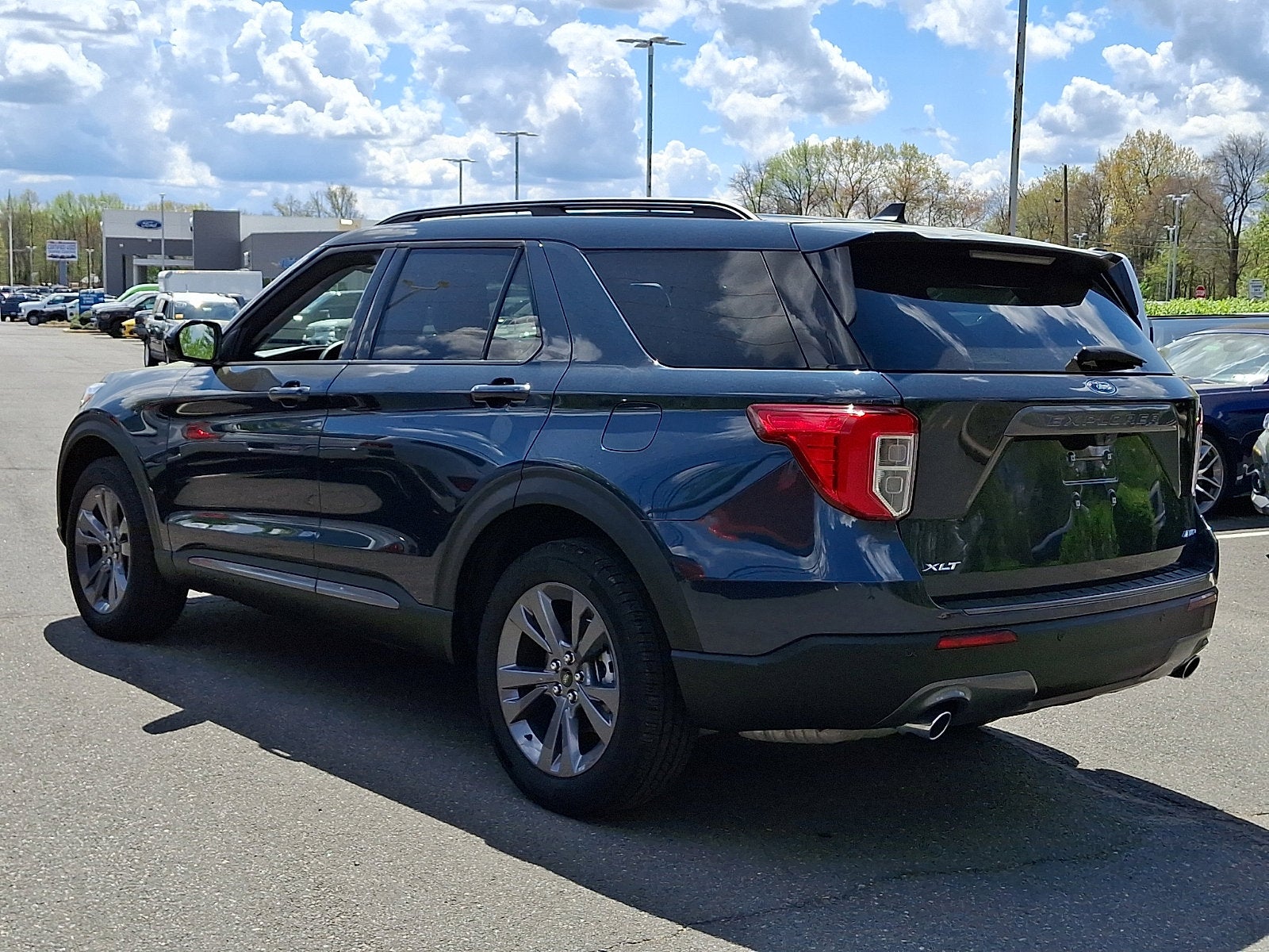 2024 Ford Explorer XLT