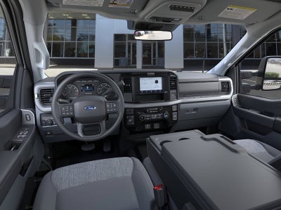 2026 Ford Super Duty F-350 SRW XLT