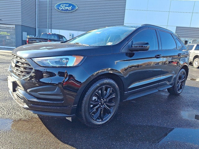2022 Ford Edge SE