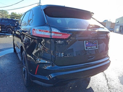 2022 Ford Edge SE