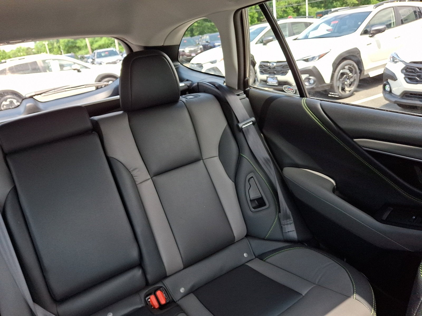 2023 Subaru Outback Onyx Edition w/ Custom Wrap
