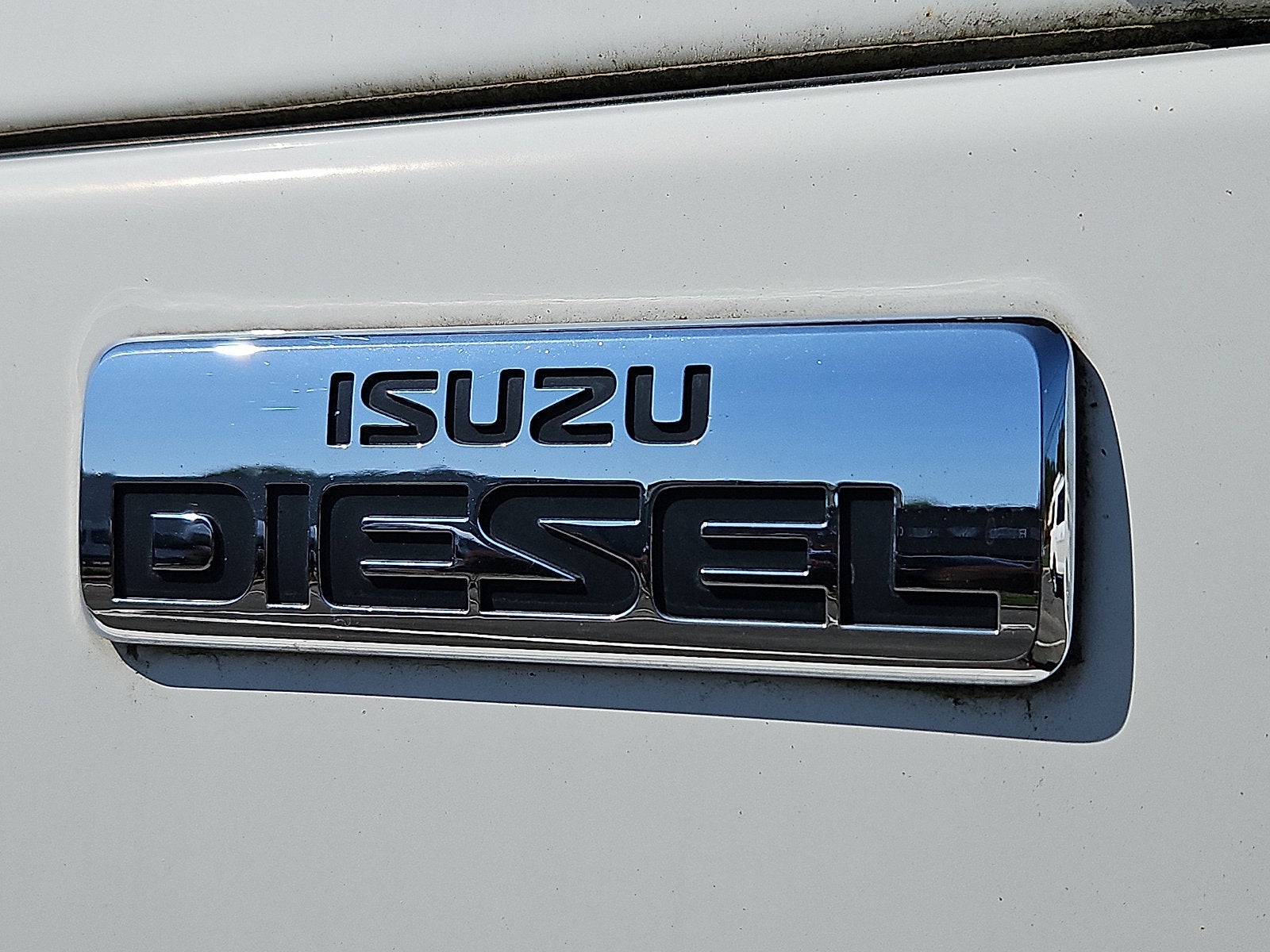 2019 Isuzu NRR 20' Box Truck W/Power Liftgate