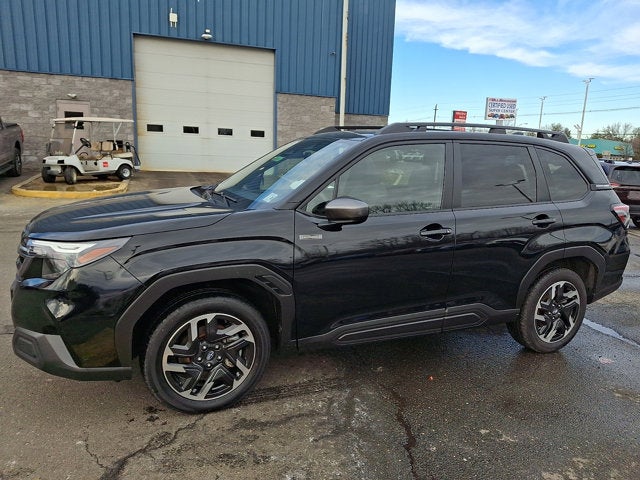 2025 Subaru Forester Hybrid Premium Hybrid