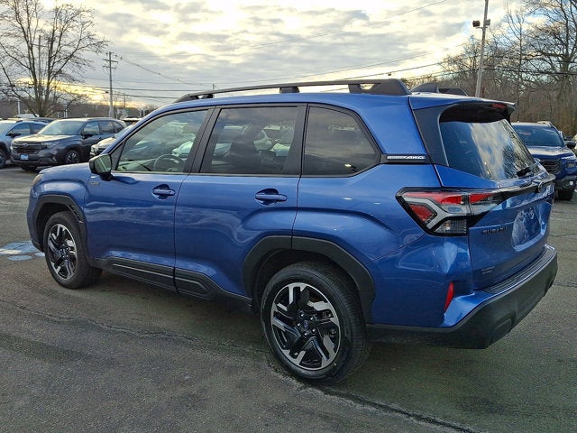 2025 Subaru Forester Hybrid Premium Hybrid