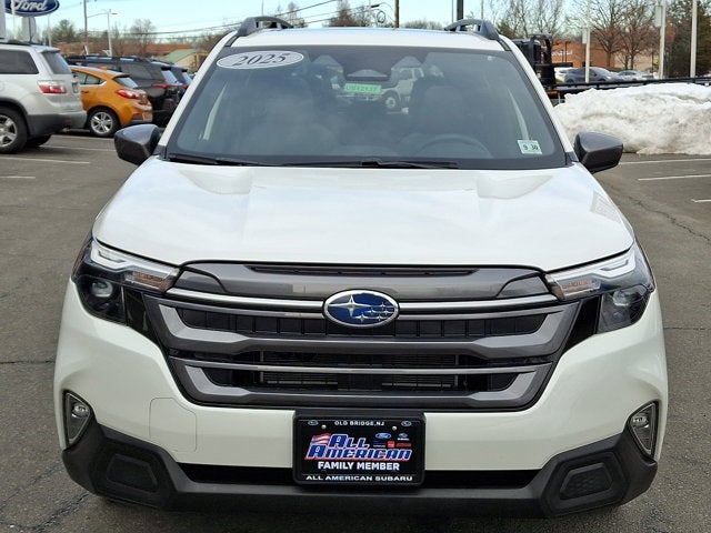 2025 Subaru Forester Hybrid Premium Hybrid