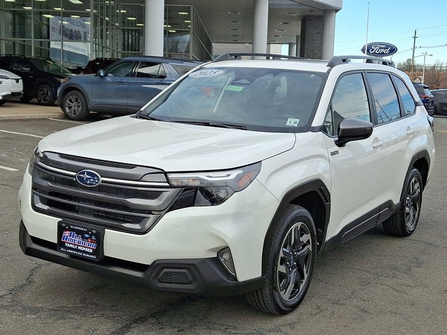 2025 Subaru Forester Hybrid Premium Hybrid