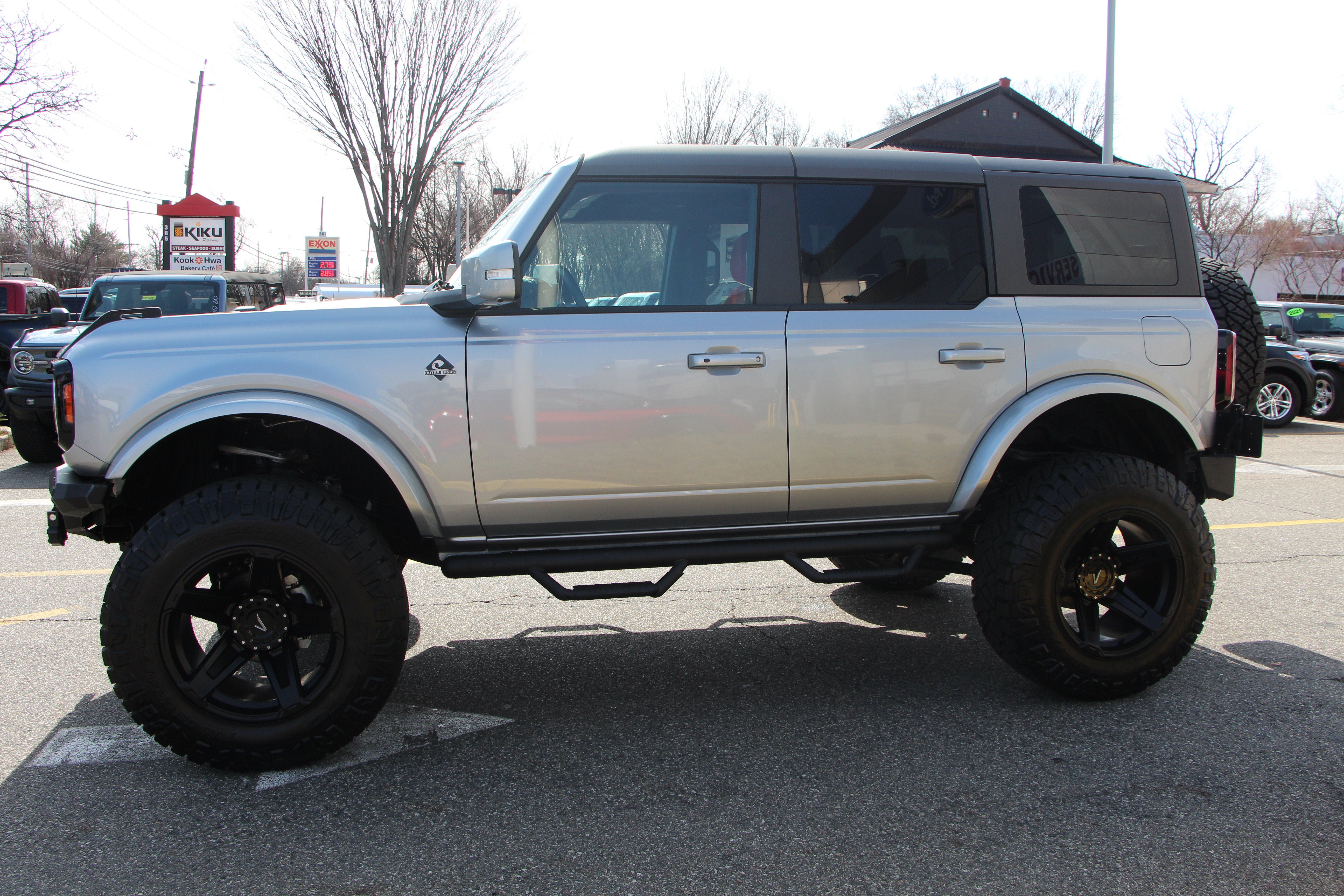 2024 Ford Bronco SoFlo Edition