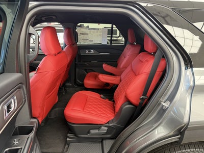 2026 Ford Explorer Custom Black-Top Edition