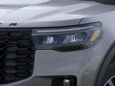 2026 Ford Explorer Custom Black-Top Edition