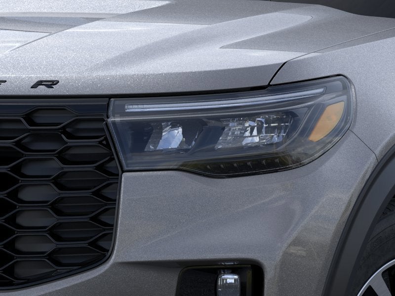 2026 Ford Explorer Custom Black-Top Edition