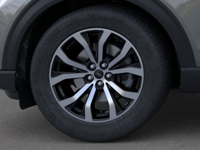 2026 Ford Explorer Custom Black-Top Edition