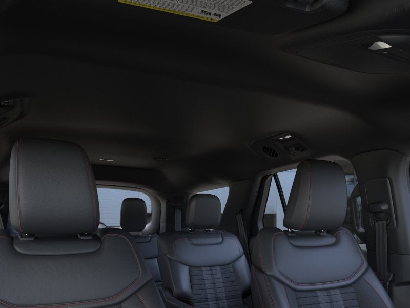 2026 Ford Explorer Custom Black-Top Edition