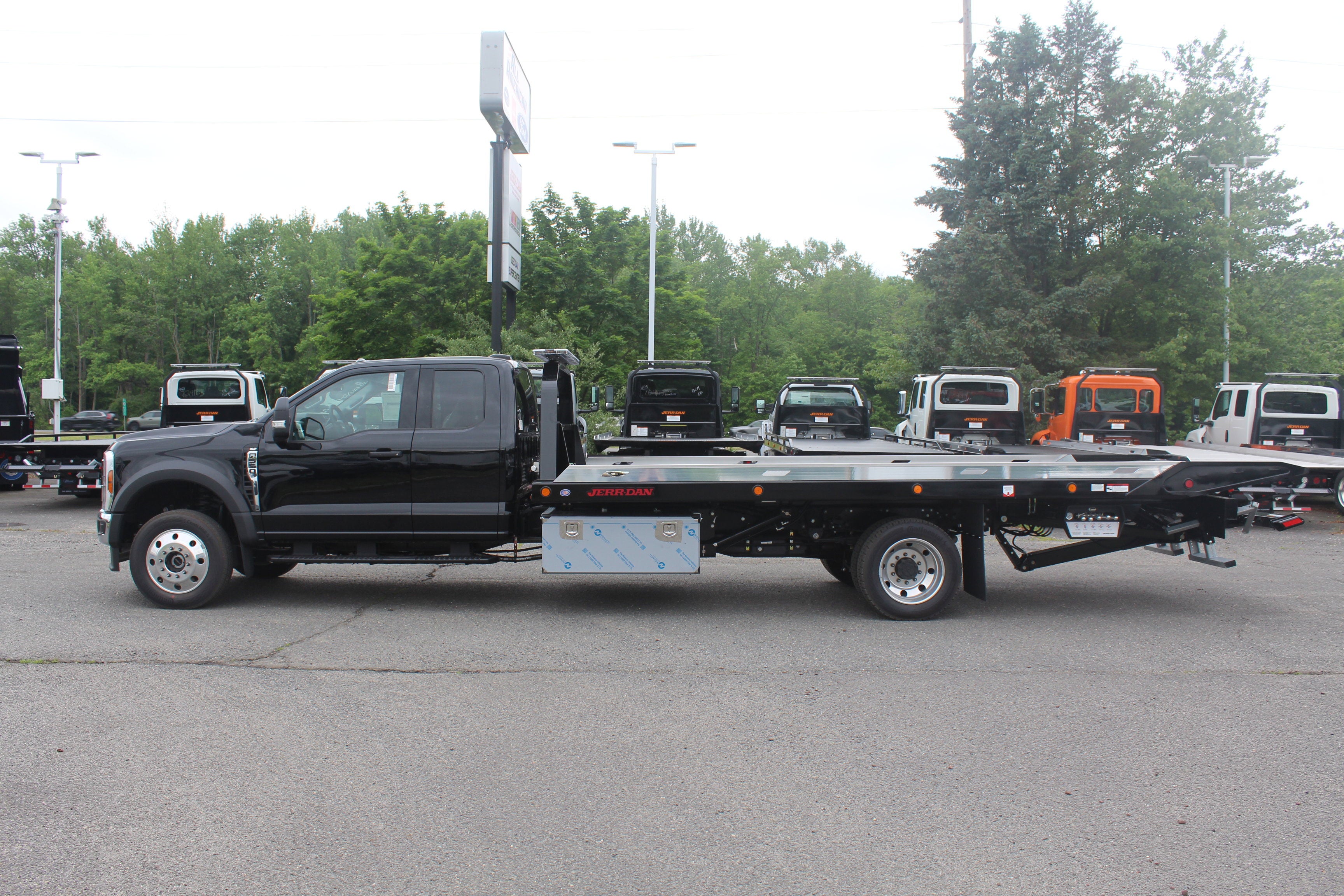 2026 Ford F-550 Jerr-Dan 6-Ton Dual-Angle Steel XLP SD Carrier