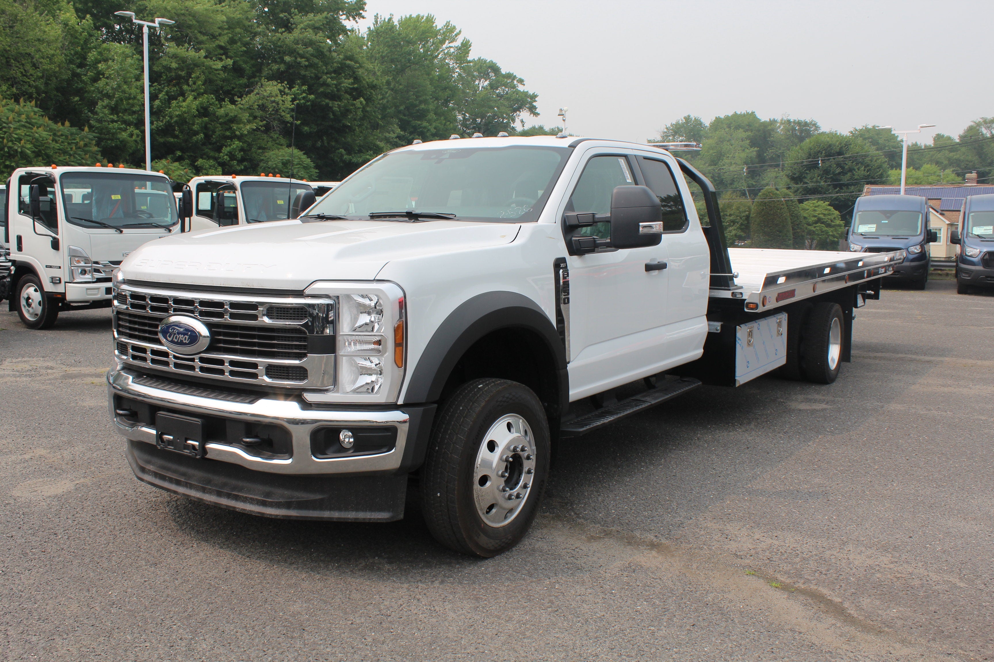 2026 Ford F-550 Jerr-Dan 6-Ton Dual-Angle Aluminum XLP SD Carrier