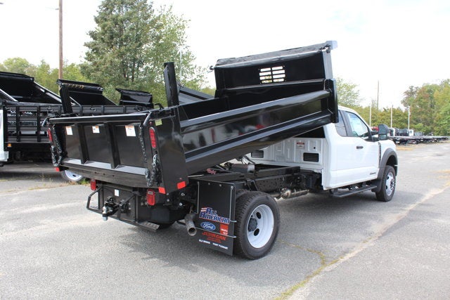 2025 Ford Chassis Cab F-550® XL