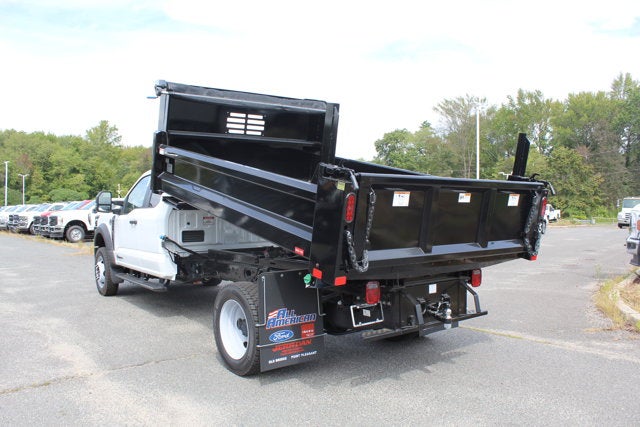 2025 Ford Chassis Cab F-550® XL
