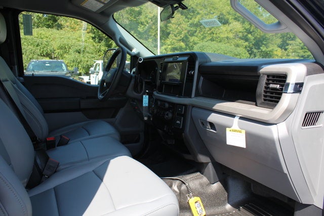 2025 Ford Chassis Cab F-550® XL