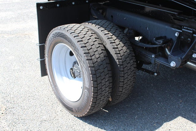 2025 Ford Chassis Cab F-550® XL