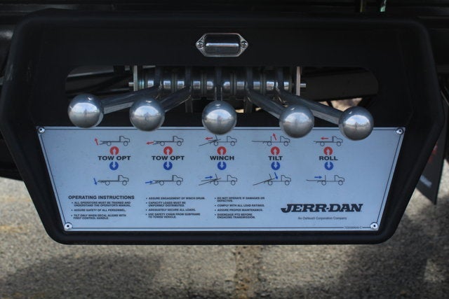 2026 Ford F-550 Jerr-Dan 6-Ton Steel XLP SD Carrier