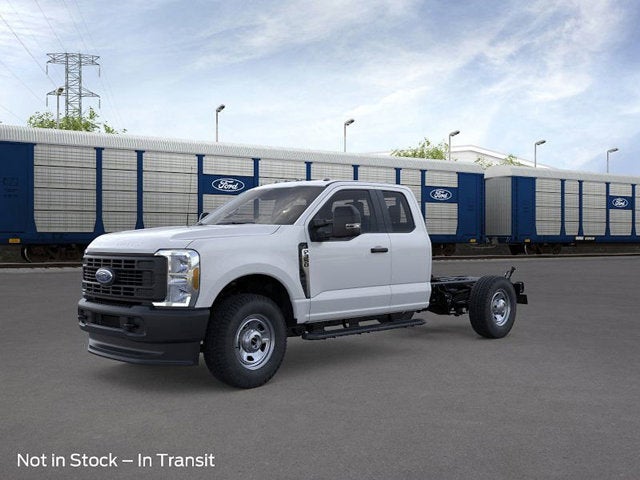 2025 Ford Chassis Cab F-350® XL