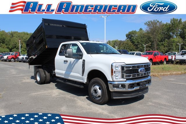 2025 Ford Chassis Cab F-350® XL