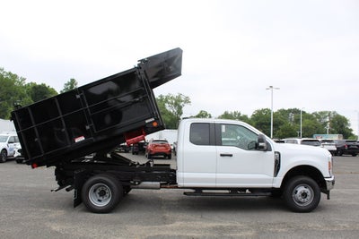 2025 Ford Chassis Cab F-350® XL