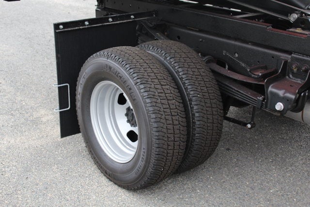 2025 Ford Chassis Cab F-350® XL