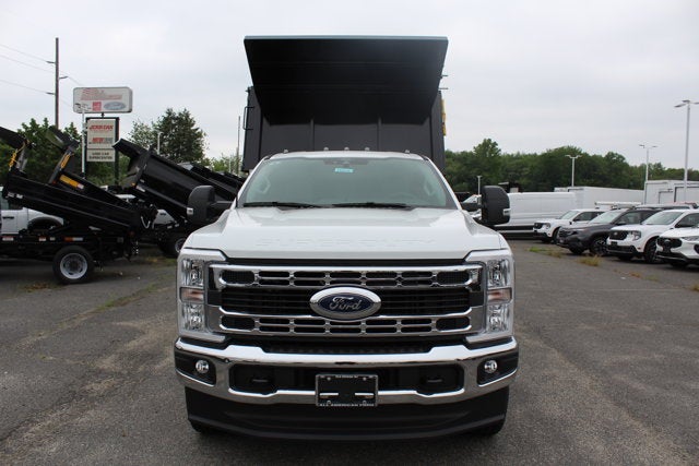 2025 Ford Chassis Cab F-350® XL