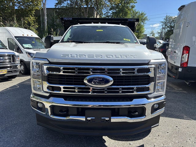 2025 Ford Chassis Cab F-350® XL