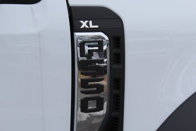 2025 Ford Chassis Cab F-550® XL