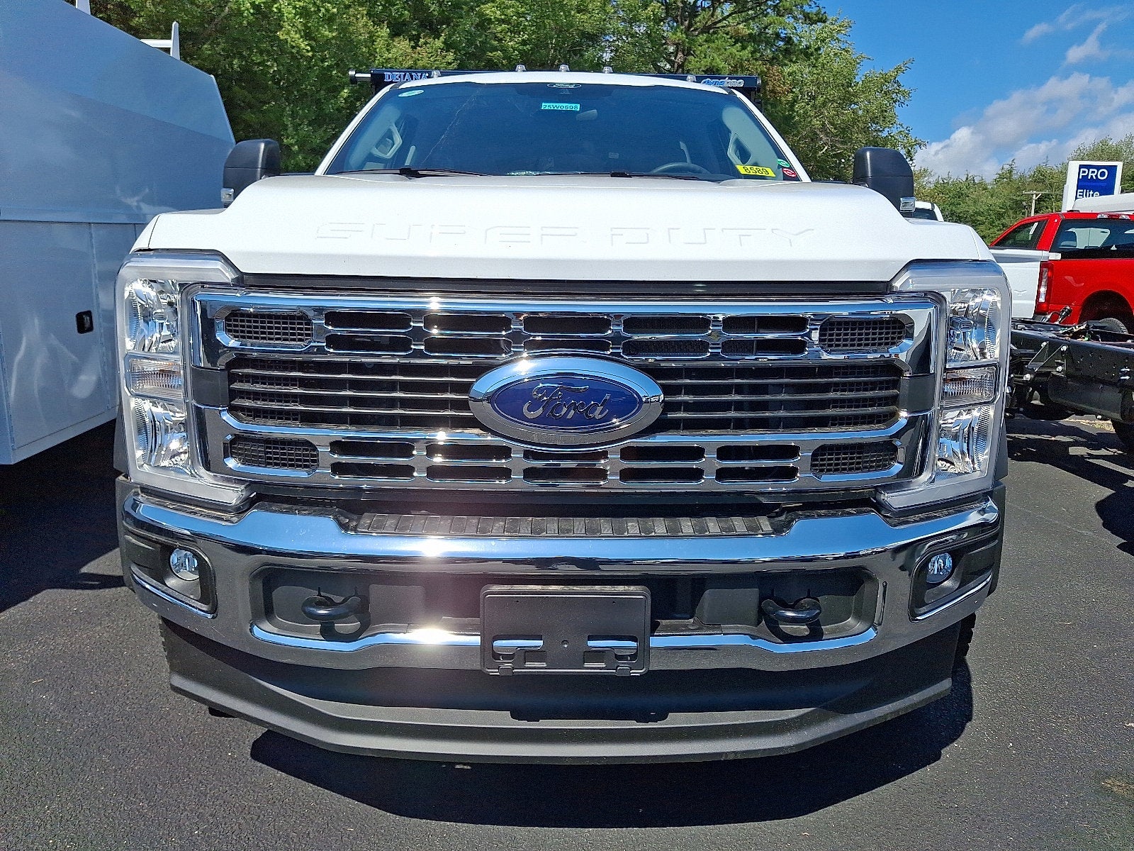 2025 Ford Chassis Cab F-550® XL