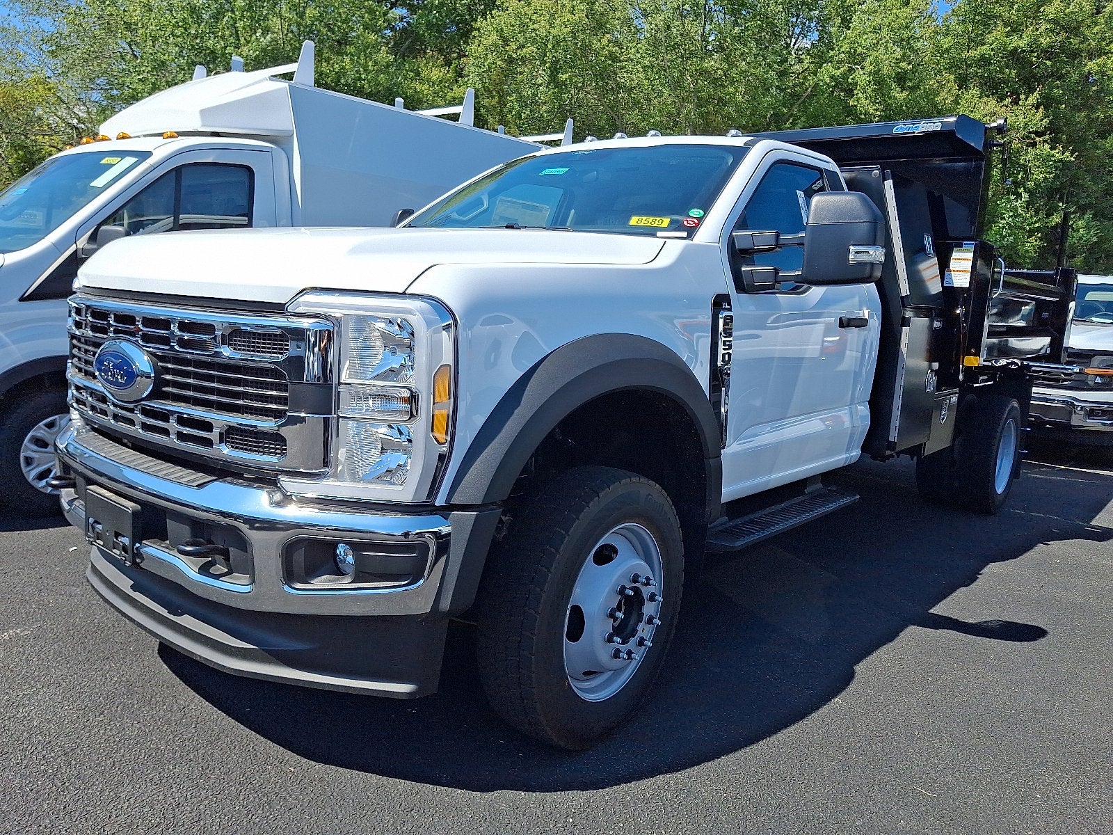 2025 Ford Chassis Cab F-550® XL