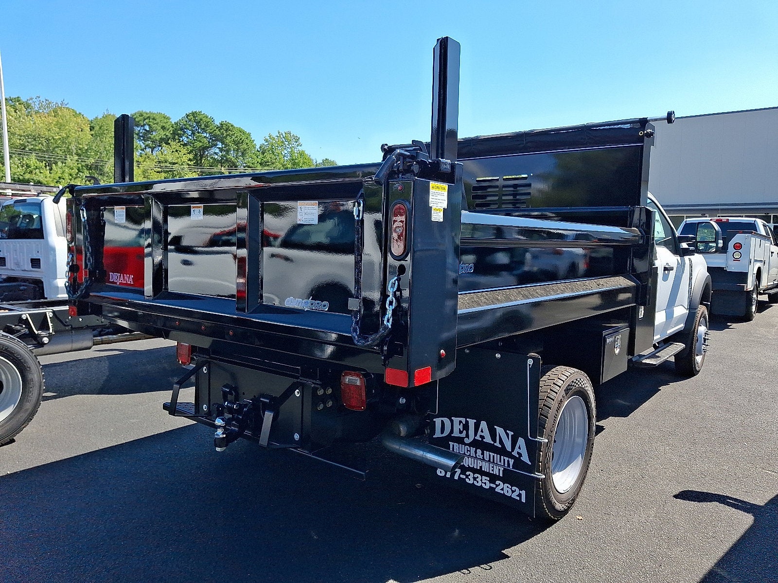 2025 Ford Chassis Cab F-550® XL