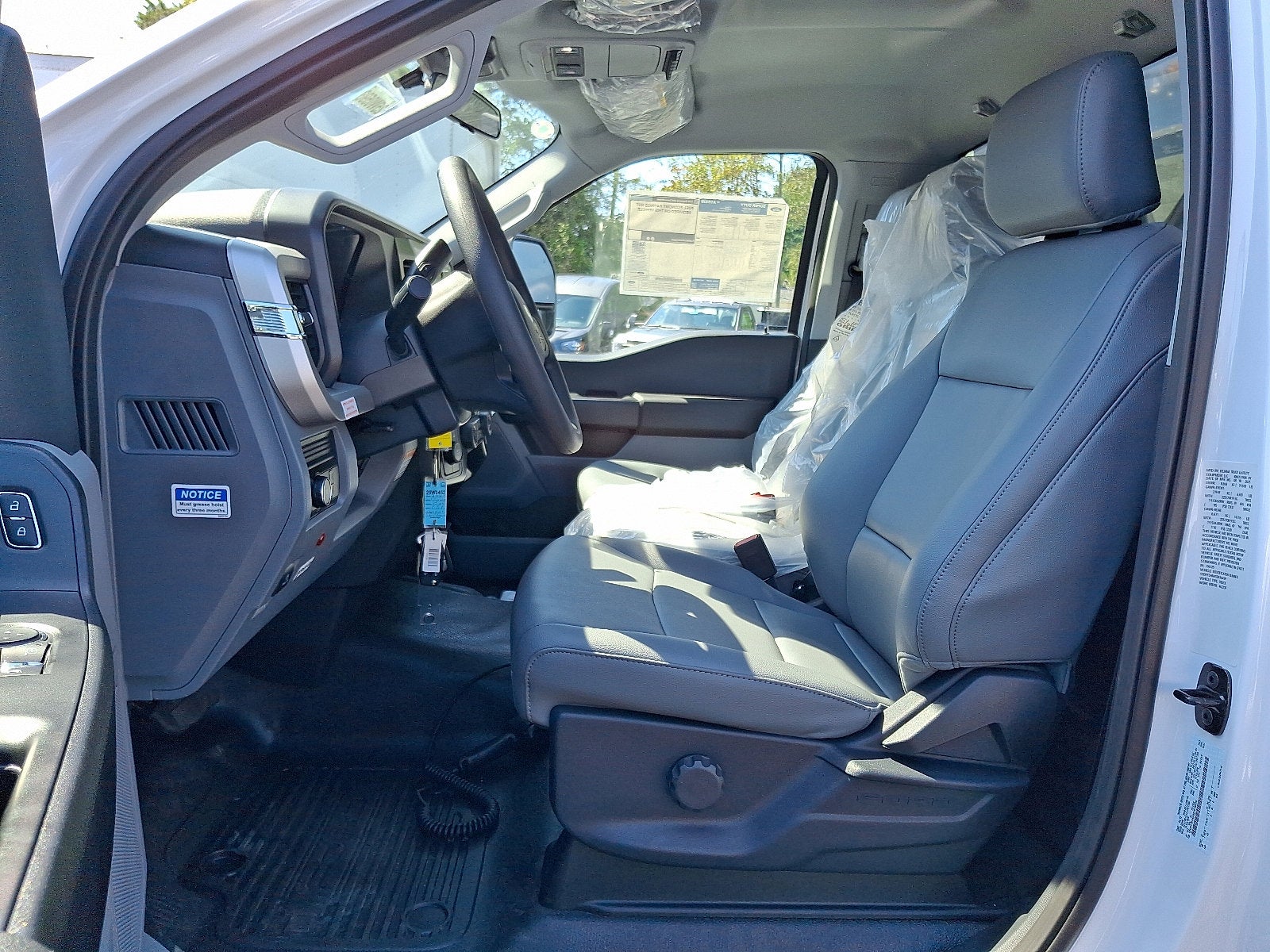 2025 Ford Chassis Cab F-550® XL