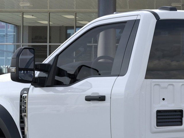 2025 Ford Chassis Cab F-550® XL