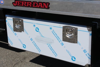 2026 Ford F-600 Jerr-Dan 6-Ton Dual-Angle Aluminum XLP SD Carrier