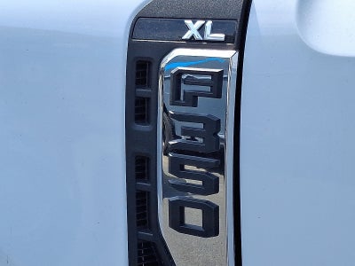 2025 Ford Chassis Cab F-350® XL