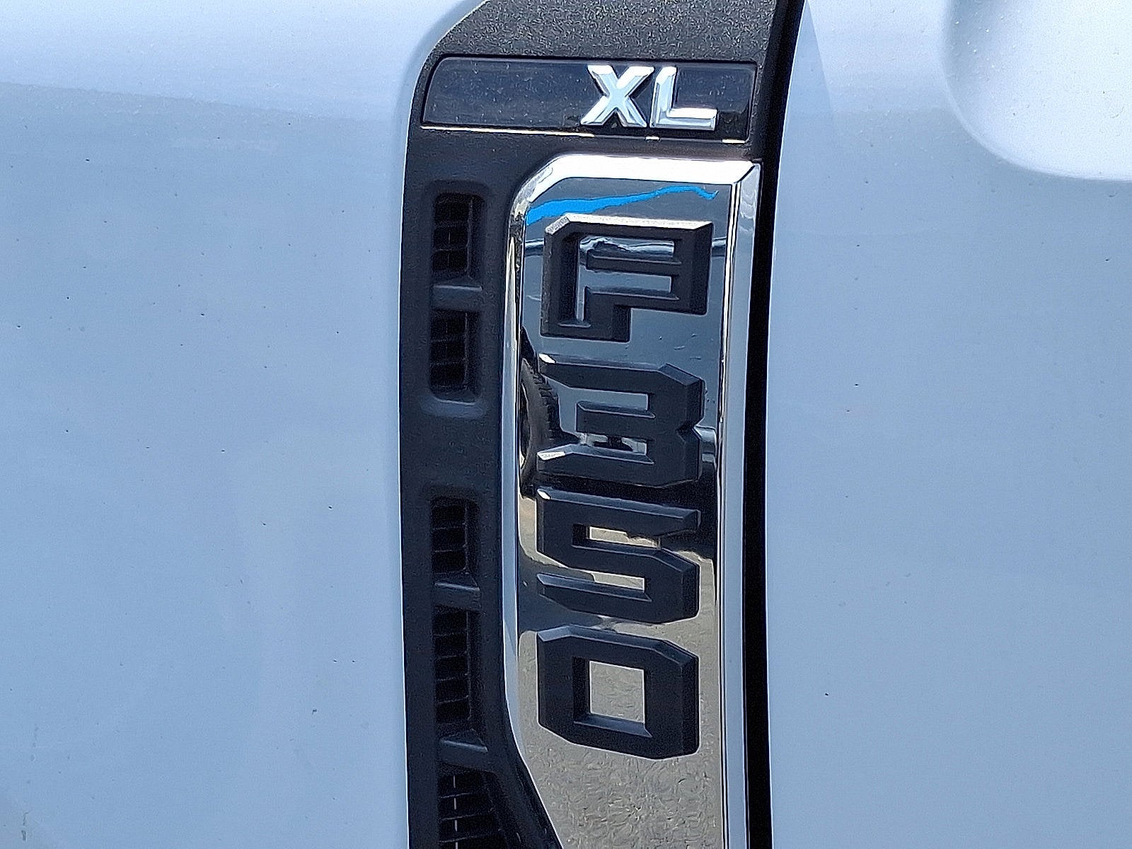 2025 Ford Chassis Cab F-350® XL