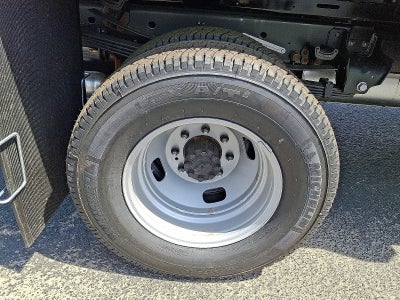 2025 Ford Chassis Cab F-350® XL